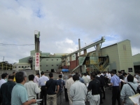 製糖工場(南西糖業梶jでの説明