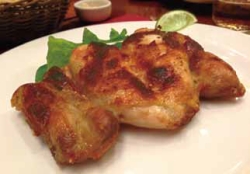 ブラジルの代表的な鶏肉料理 フランコアサード(鶏の炭火焼き)