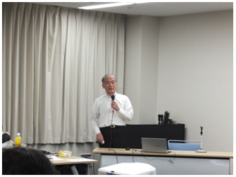上野教授による講演の様子