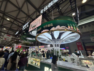 写真3　蒙牛のブース